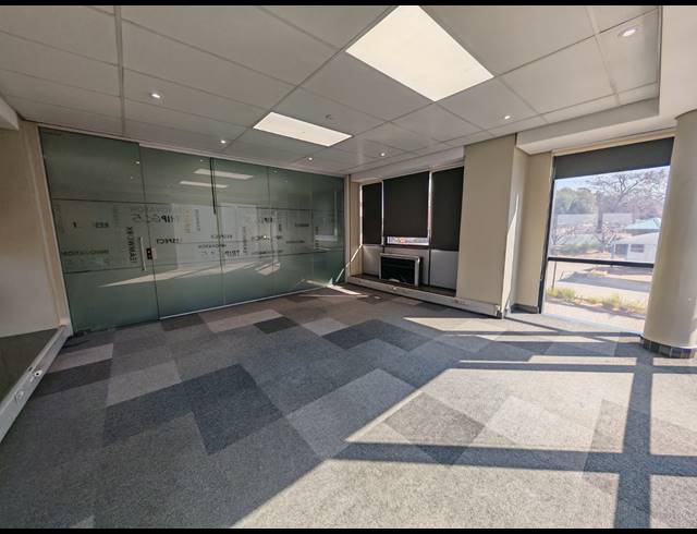 1,662M² OFFICE FOR SALE IN RANDJESPARK